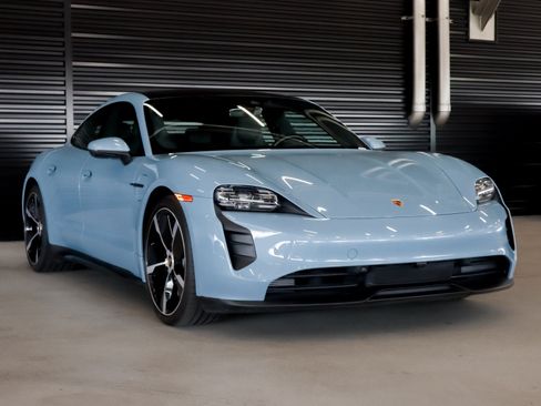 Certified 2024 Porsche Taycan w/ Premium Package RWD image 7