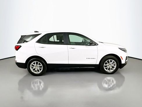 Used 2023 Chevrolet Equinox LS w/ Driver Confidence II Package FWD image 7