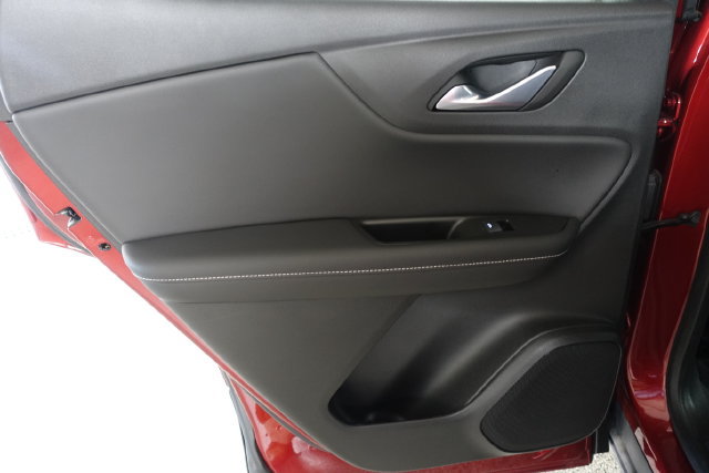 Used 2024 Chevrolet Blazer LT w/ Convenience Package FWD image 19