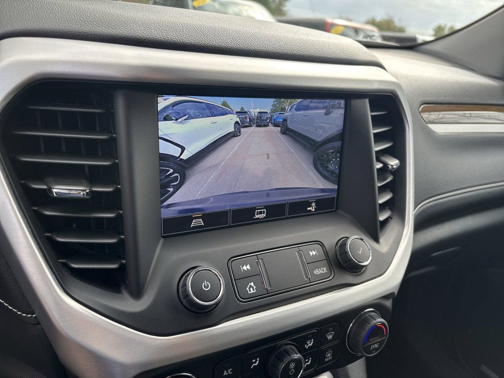 Used 2023 GMC Acadia SLE w/ Infotainment Package AWD/4WD image 19