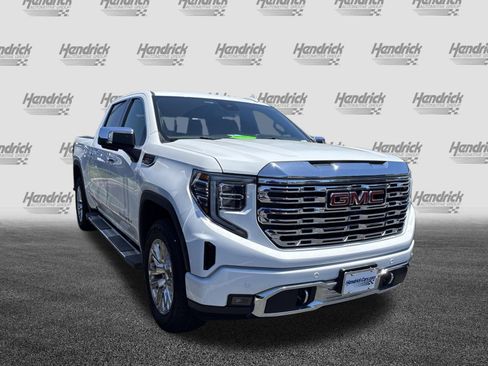 Used 2022 GMC Sierra 1500 Denali AWD/4WD image 3