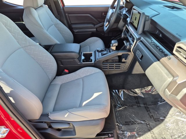 Used 2025 Toyota Tacoma SR5 AWD/4WD image 19
