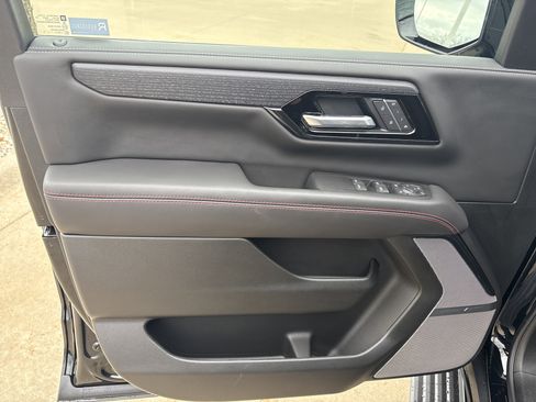 New 2026 GMC Yukon XL AT4 Ultimate AWD/4WD image 10