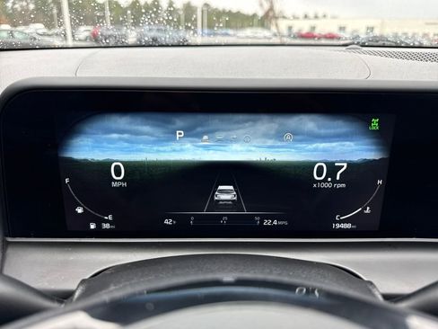 Used 2024 Kia Seltos EX image 19