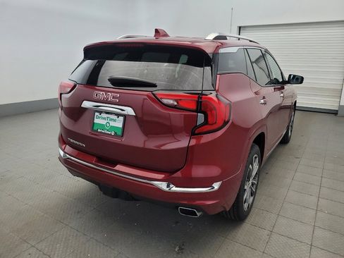 Used 2020 GMC Terrain Denali w/ Denali Premium Package FWD image 7