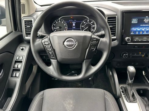 Used 2023 Nissan Frontier SV w/ Tow Package image 17