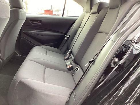 Used 2025 Toyota Corolla LE image 11