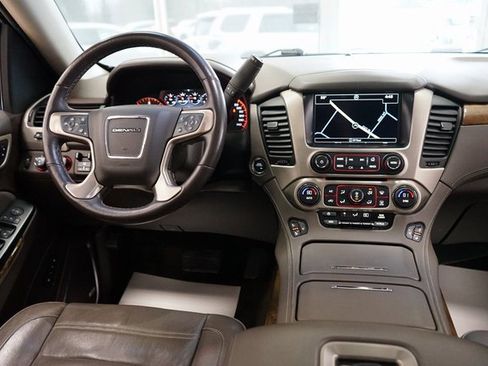 Used 2016 GMC Yukon Denali w/ Open Road Package image 13