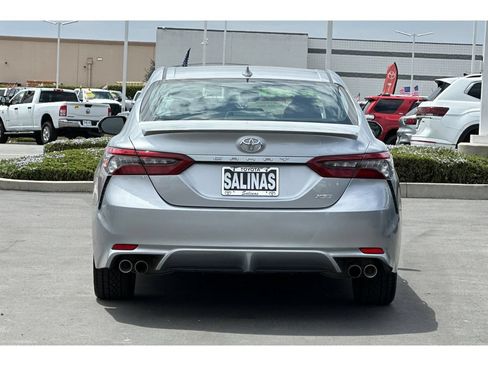 Used 2024 Toyota Camry XSE FWD image 5