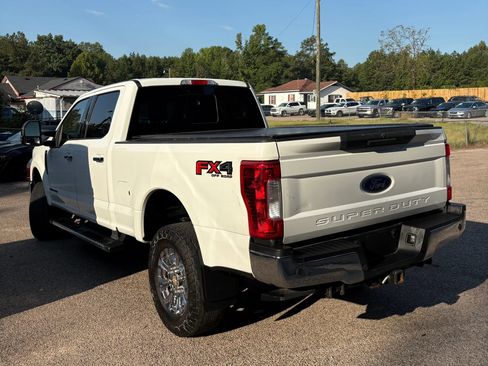 Used 2018 Ford F250 XLT w/ XLT Premium Package AWD/4WD image 50