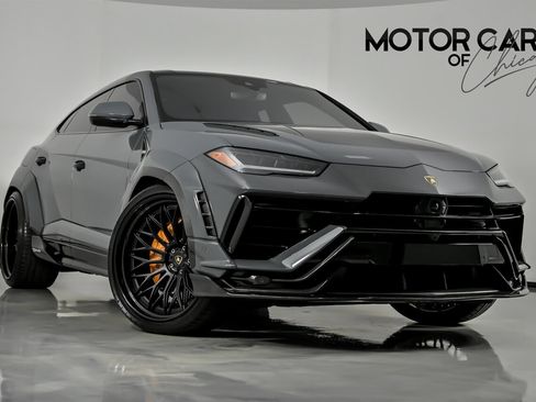 Used 2023 Lamborghini Urus Performante image 1