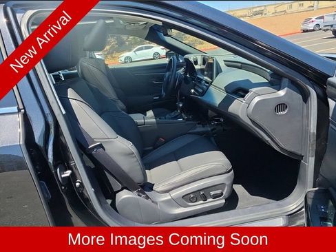 Used 2025 Lexus ES 350 w/ Premium Package FWD image 18