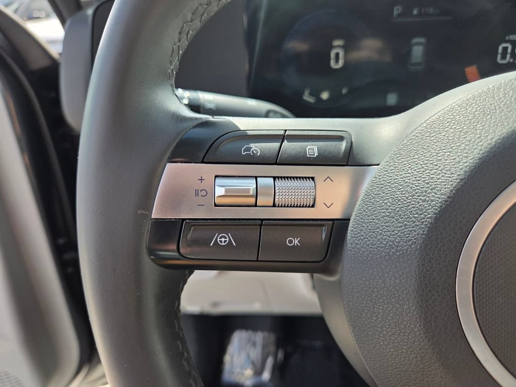 Used 2024 Hyundai Kona SEL FWD image 29
