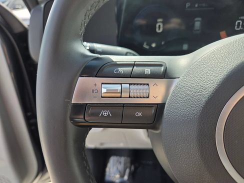 Used 2024 Hyundai Kona SEL FWD image 29