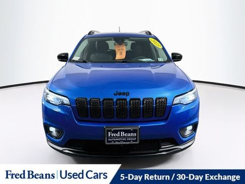 Used 2023 Jeep Cherokee Altitude Lux AWD/4WD image 2