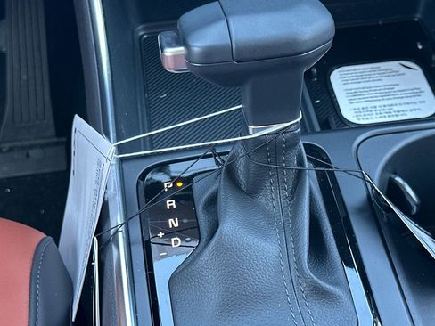 New 2026 Kia Carnival SX image 28