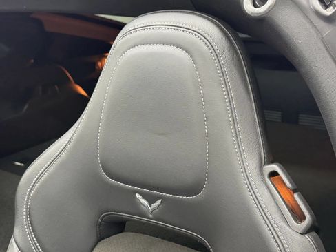 Used 2019 Chevrolet Corvette Stingray Coupe RWD image 12