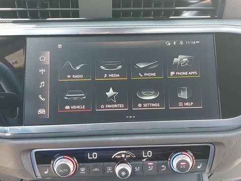 Certified 2025 Audi Q3 2.0T Premium w/ Convenience Package AWD/4WD image 24