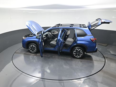 New 2026 Subaru Forester Premium AWD/4WD image 15