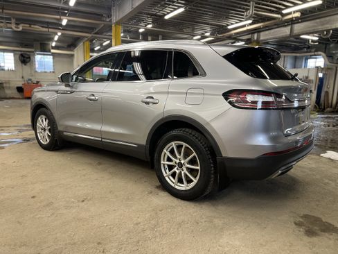 Used 2023 Lincoln Nautilus Reserve AWD/4WD image 7