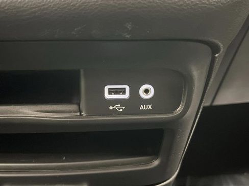 Used 2020 Chrysler Pacifica Touring-L w/ S Appearance Package image 24