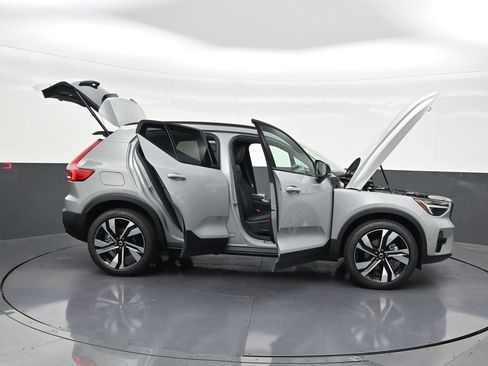 New 2026 Volvo XC40 B5 Ultra AWD/4WD image 30