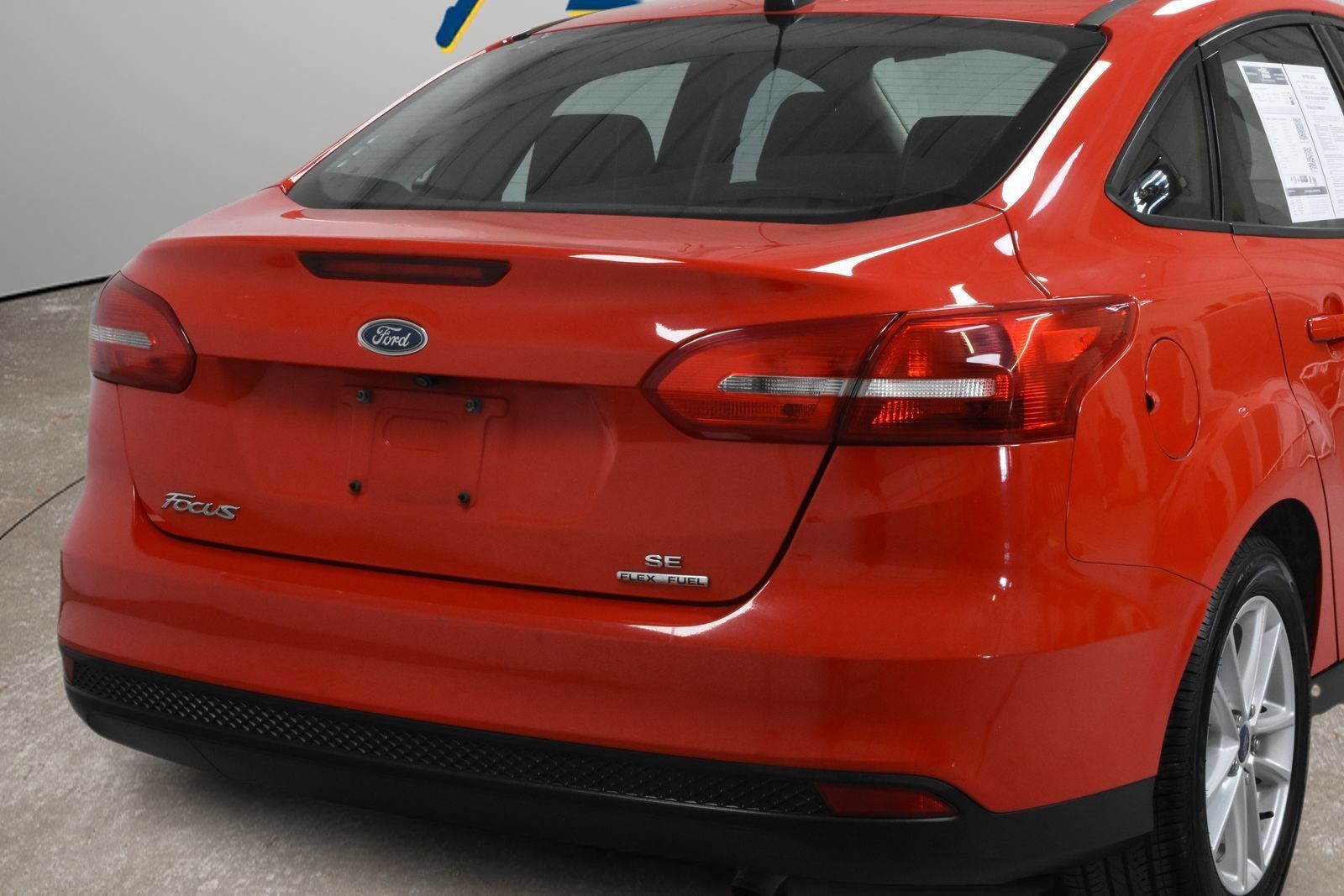 Used 2016 Ford Focus SE FWD image 3