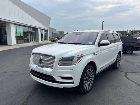 Used 2020 Lincoln Navigator Reserve w/ Equipment Group 208A Reserve AWD/4WD image 2