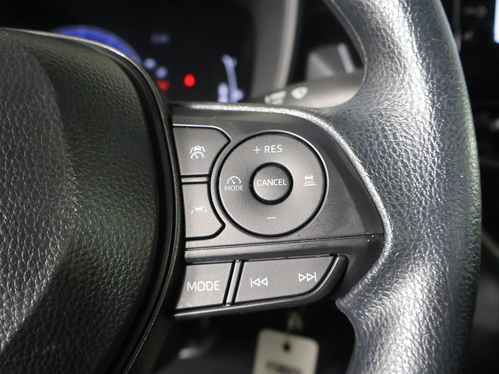 Used 2026 Toyota Corolla LE FWD image 38