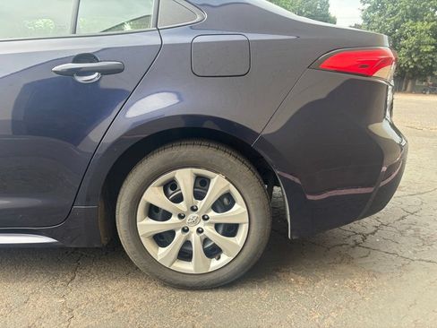 Used 2024 Toyota Corolla LE FWD image 9