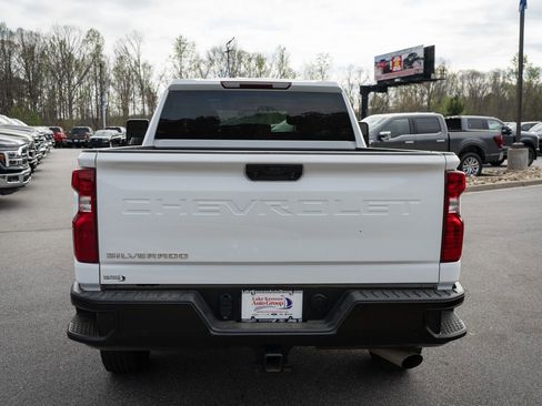 Used 2025 Chevrolet Silverado 2500 W/T w/ WT Convenience Package AWD/4WD image 8