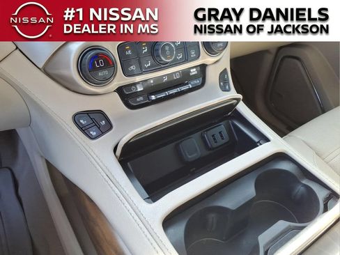 Used 2019 GMC Yukon Denali w/ Denali Ultimate Package RWD image 18