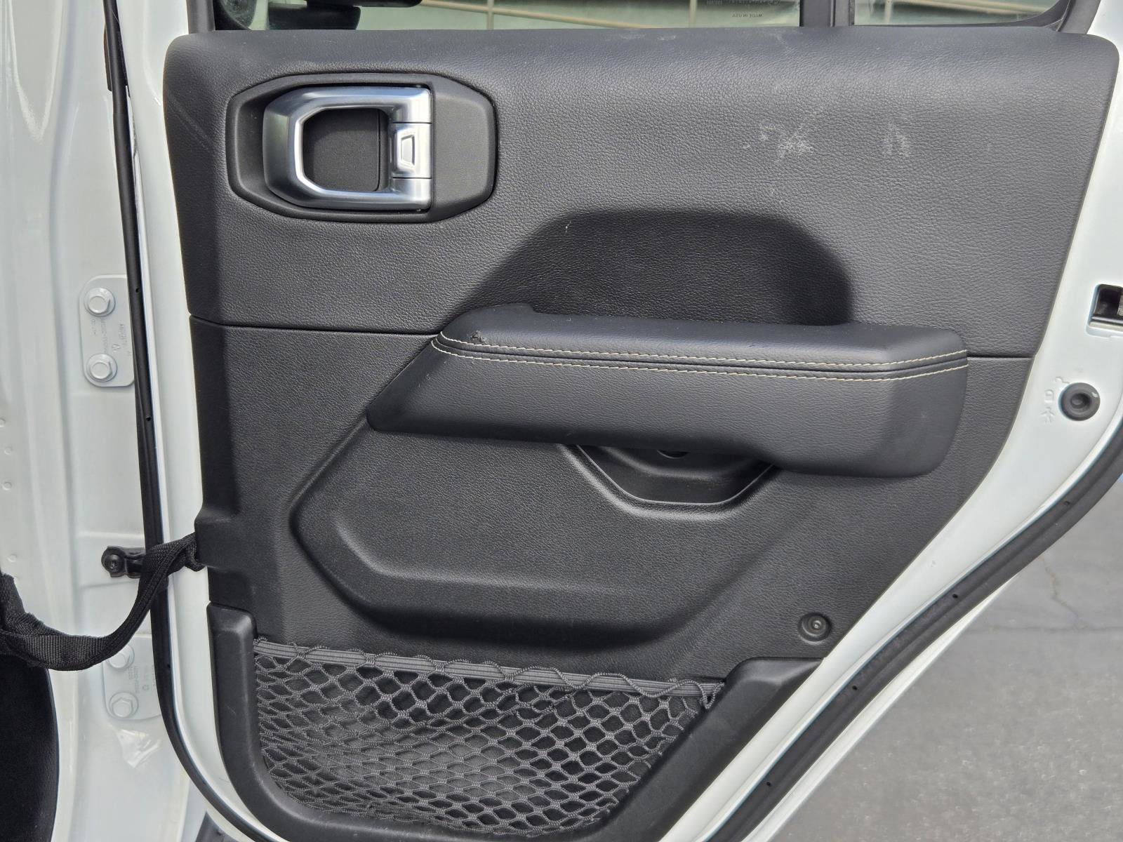 Used 2021 Jeep Wrangler Unlimited Sahara AWD/4WD image 33