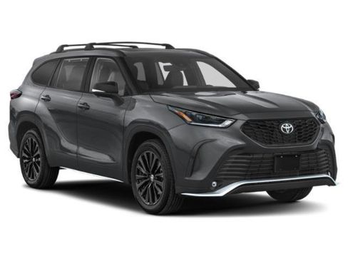Certified 2025 Toyota Highlander XSE AWD/4WD image 6