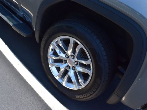 Used 2021 GMC Sierra 1500 SLT w/ SLT Premium Plus Package AWD/4WD image 10