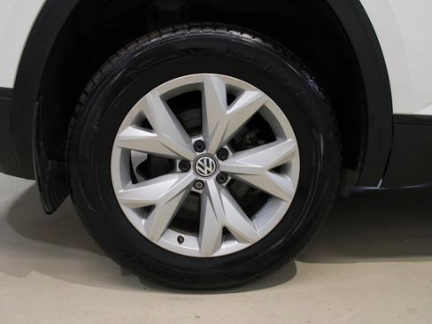 Used 2018 Volkswagen Atlas Launch Edition image 12