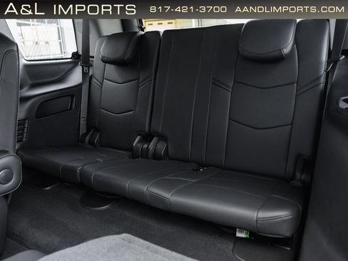 Used 2019 Cadillac Escalade Luxury AWD/4WD image 56