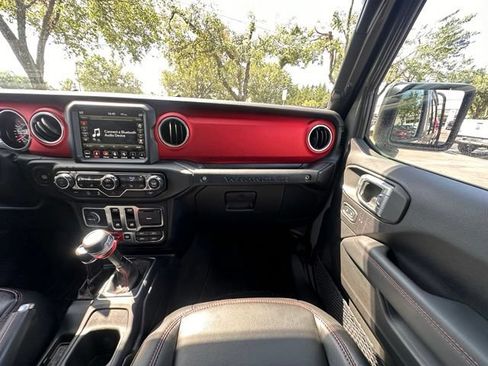 Used 2019 Jeep Wrangler Rubicon AWD/4WD image 26