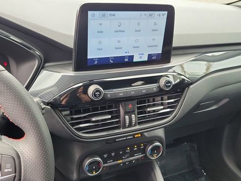 Certified 2024 Ford Escape ST-Line image 8