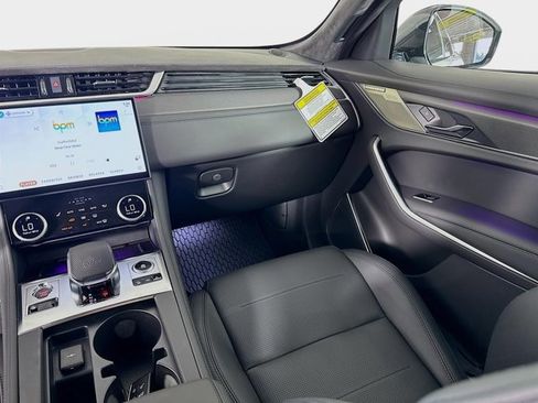 New 2026 Jaguar F-PACE SVR image 26