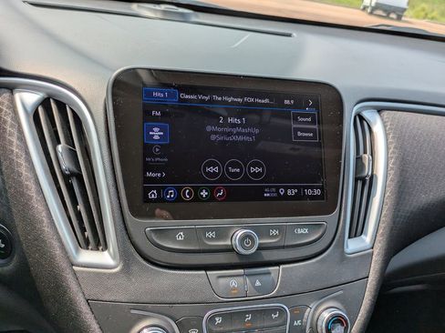 Used 2024 Chevrolet Malibu LT image 13