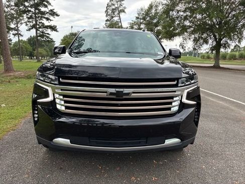 Used 2021 Chevrolet Suburban High Country AWD/4WD image 8