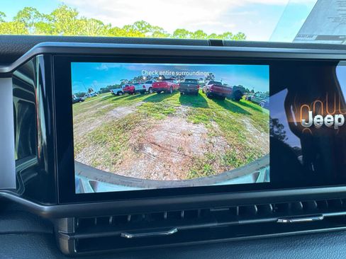 New 2025 Jeep Wrangler Sport S AWD/4WD image 23