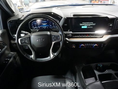 Used 2022 Chevrolet Silverado 1500 RST image 9