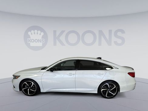 Used 2021 Honda Accord Sport image 2