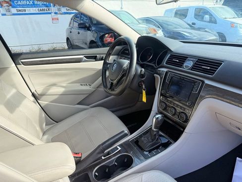 Used 2016 Volkswagen Passat 1.8T SE w/ Lighting Package (P06) image 15