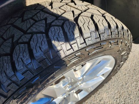 Used 2016 Ford Expedition Limited image 41