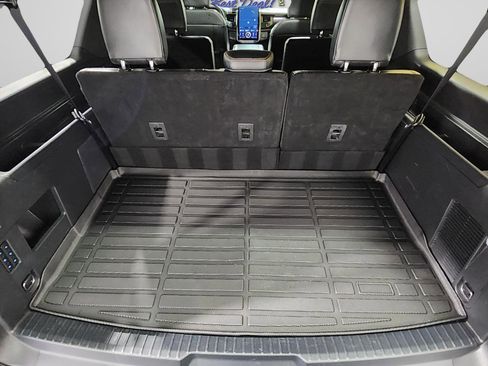 Used 2022 Ford Expedition Max Platinum image 28