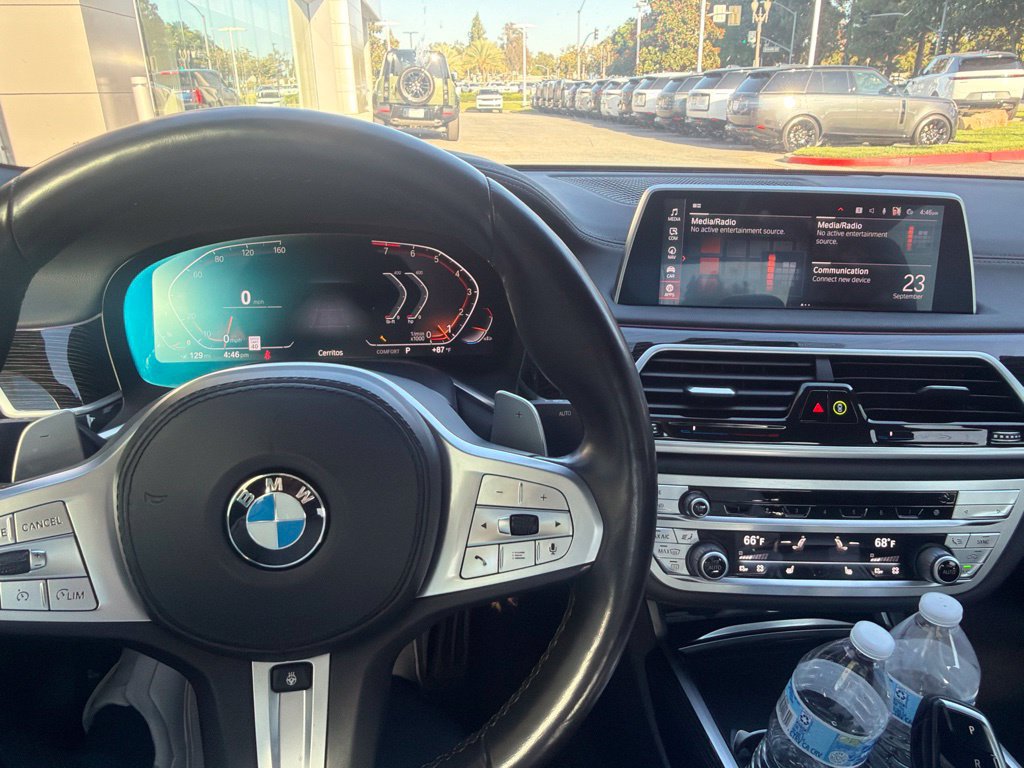 Used 2021 BMW 740i w/ M Sport Package RWD image 13