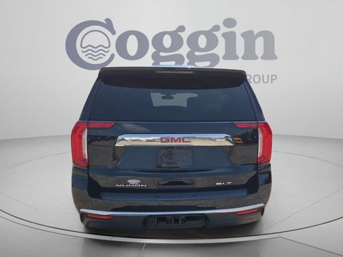 Used 2021 GMC Yukon SLT w/ Rear Media and Nav Package AWD/4WD image 4